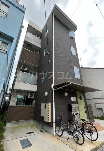 岡崎市伝馬通のマンションの建物外観