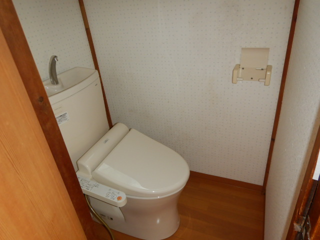 トイレ　ウォシュレット付