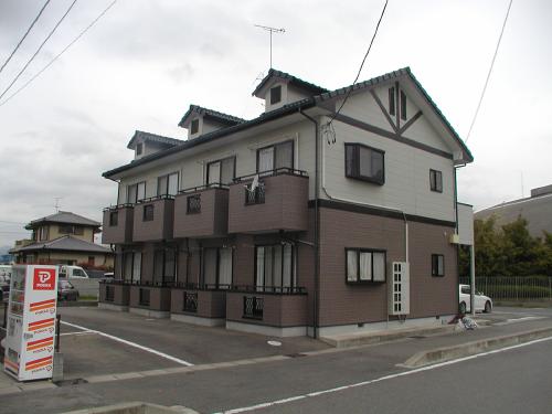 カナール岩間201203の建物外観