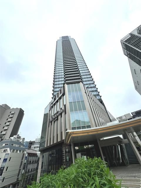 【ＴＨＥ　ＹＯＫＯＨＡＭＡ　ＦＲＯＮＴ　ＴＯＷＥＲの建物外観】