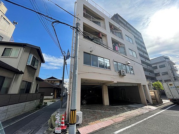 広島市南区皆実町のマンションの建物外観