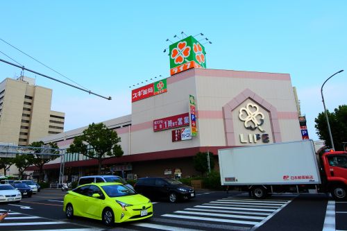 【神戸市灘区大内通のマンションのスーパー】