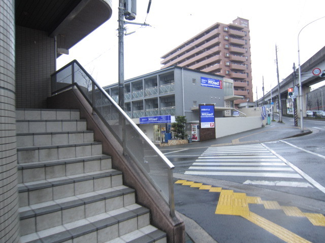 【ジョイパレス高取駅前のロビー】