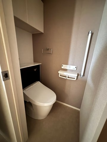 トイレ　落ち着いたトイレです