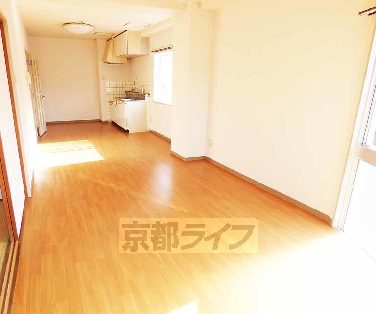 居室・リビング　開放感のあるお部屋です