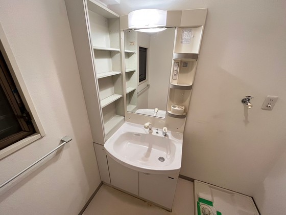 洗面設備　※別部屋の写真です