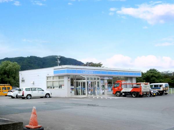 コンビニ　ローソン二戸病院前店（コンビニ）まで482m