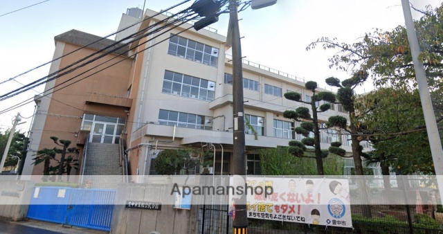 小学校　豊中市立小学校箕輪小学校（小学校）まで534m