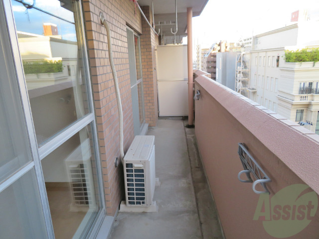 バルコニー　お天気のいい日はバルコニーで洗濯物を干せますよ。