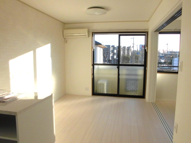 居室・リビング　リビング