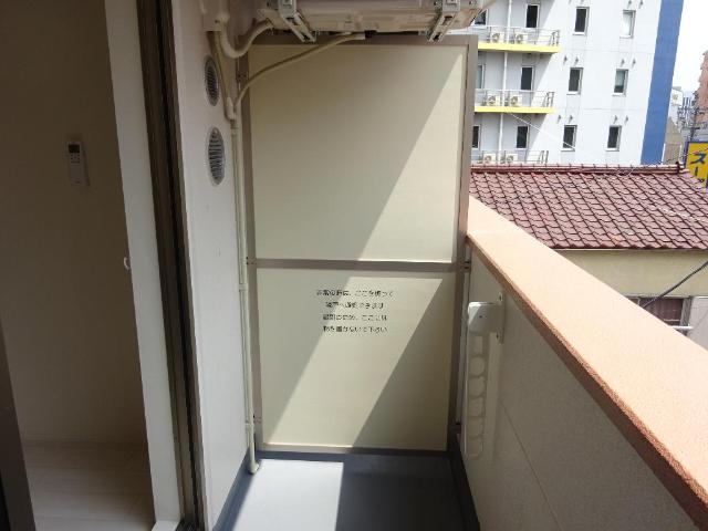 バルコニー　バルコニーがあります