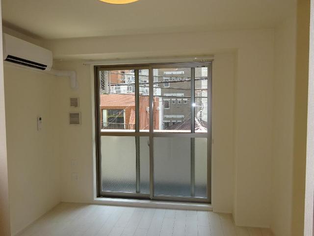 居室・リビング　使いやすい居間です