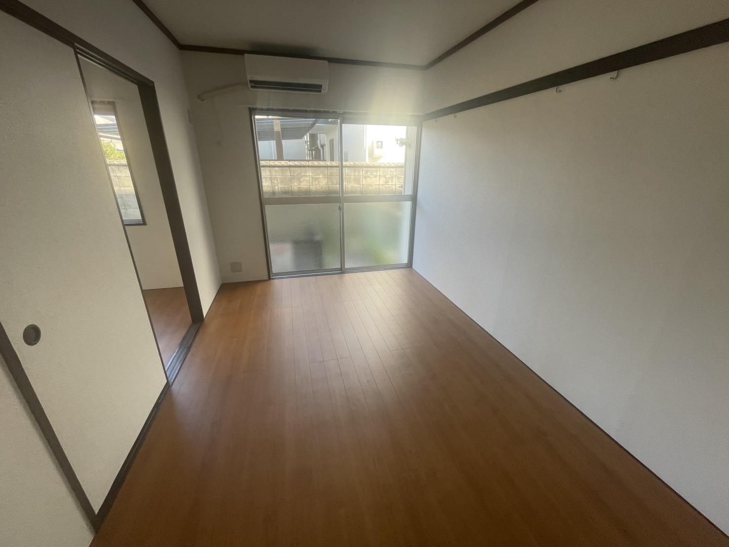 その他部屋・スペース　寝室に広いお部屋をどうぞ。