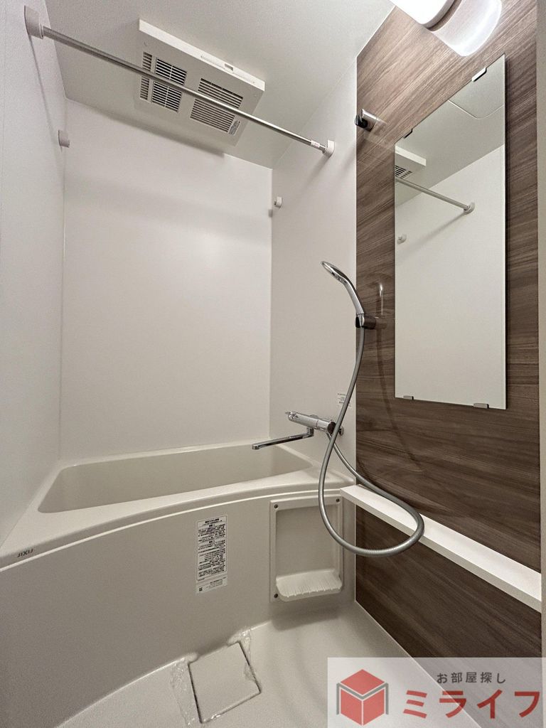 バス・シャワールーム　同施工会社・同仕様イメージ