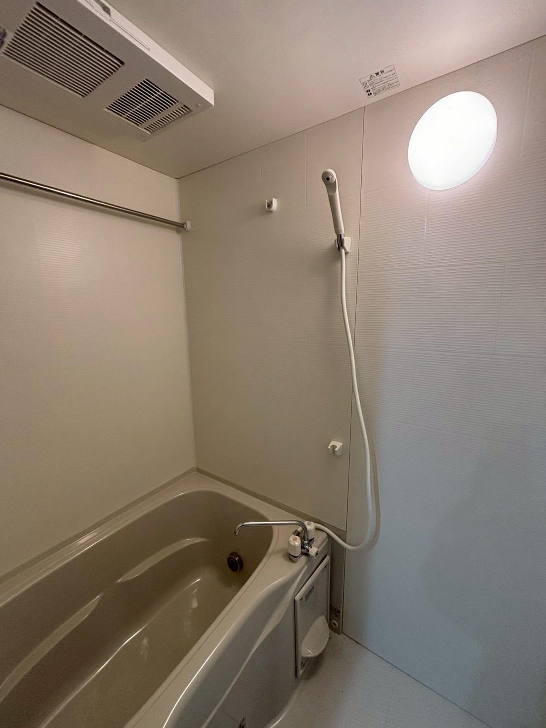 バス・シャワールーム　浴室