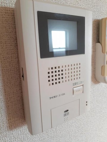 セキュリティ　【グレイス　Ｖｉｌｌａ　II】急な来客でもTVインターホンで確