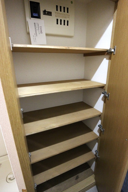 収納　シューズボックス