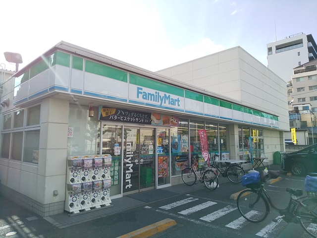 コンビニ　ファミリーマート加平一丁目店（コンビニ）まで150m