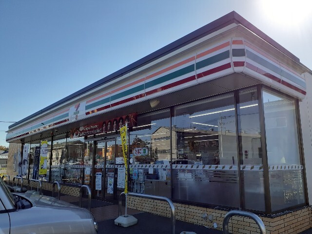 コンビニ　セブンイレブン小山横倉新田店（コンビニ）まで300m