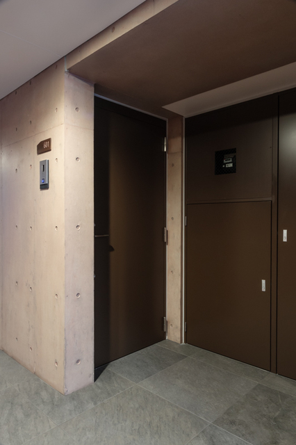 玄関　※写真は同タイプ住戸です。