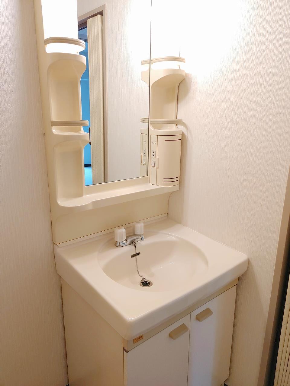 洗面設備　写真は2-E