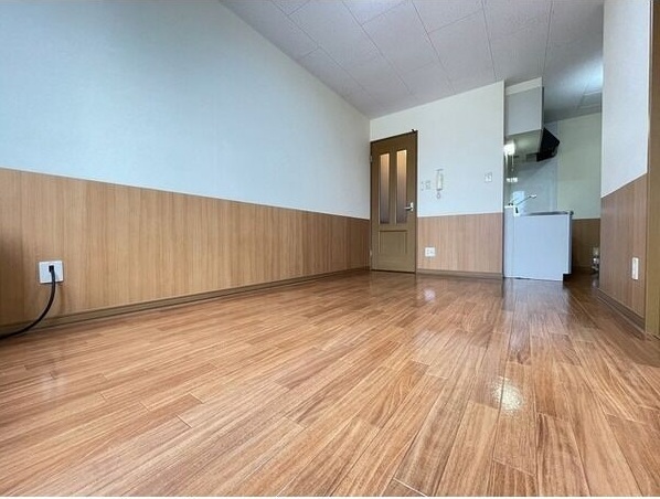 居室・リビング　使いやすい広々としたリビングです♪