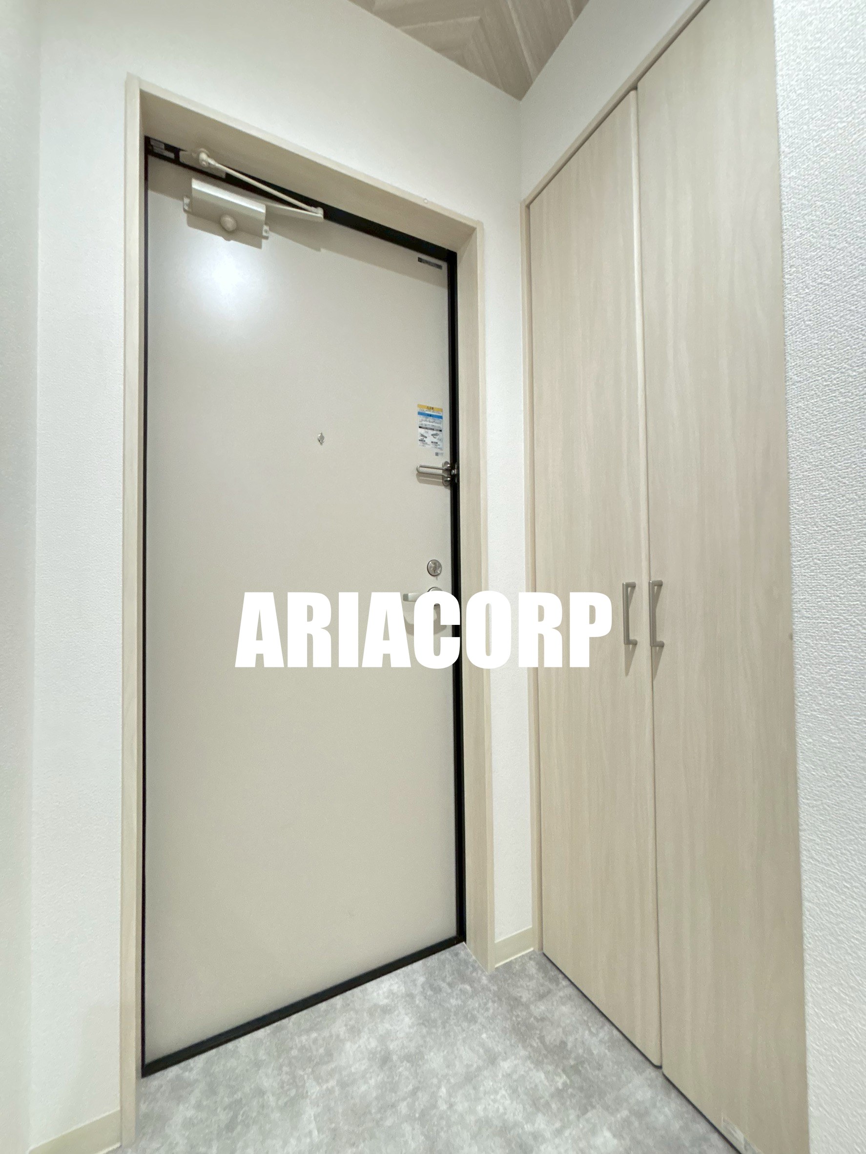 玄関　玄関にはシューズボックス搭載です◎