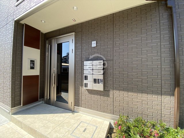 エントランス　木蓮　エントランス