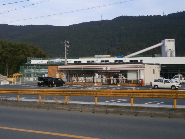 コンビニ　セブンイレブン岩国インター店（コンビニ）まで580m