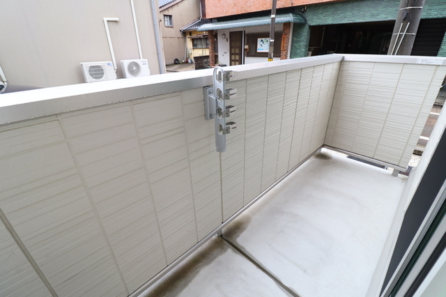 バルコニー　バルコニー