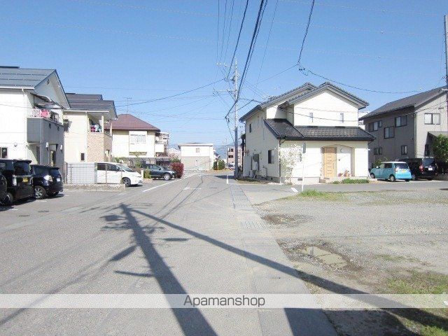 スーパー　西友（スーパー）まで800m