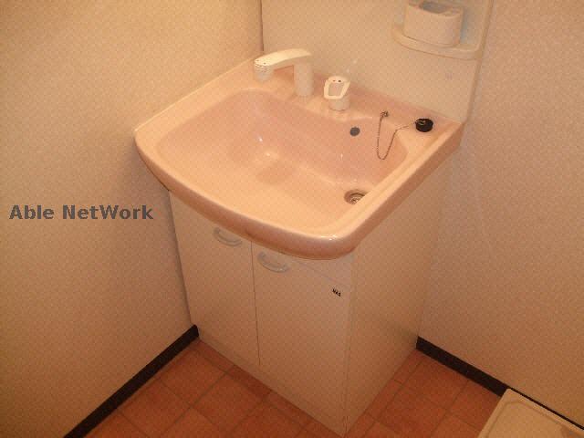 洗面設備　同型モデル