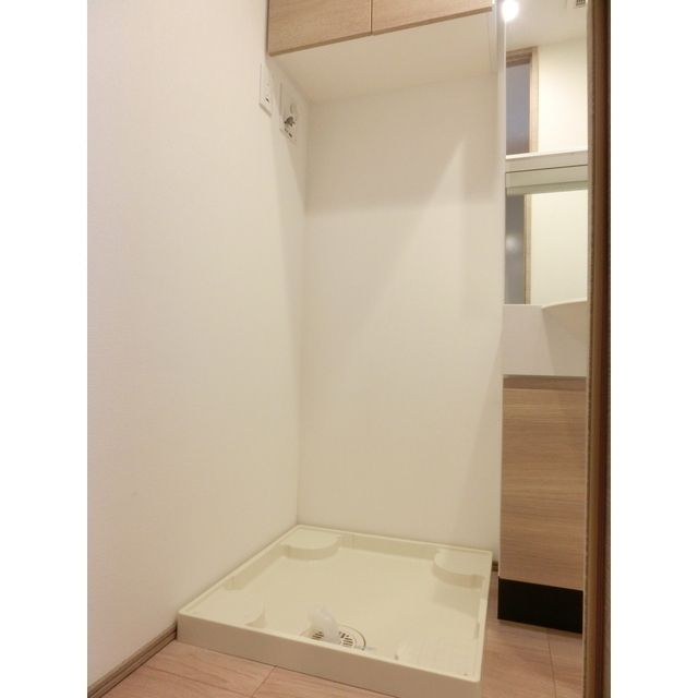 洗面設備　洗濯機置き場　同タイプ写真転用