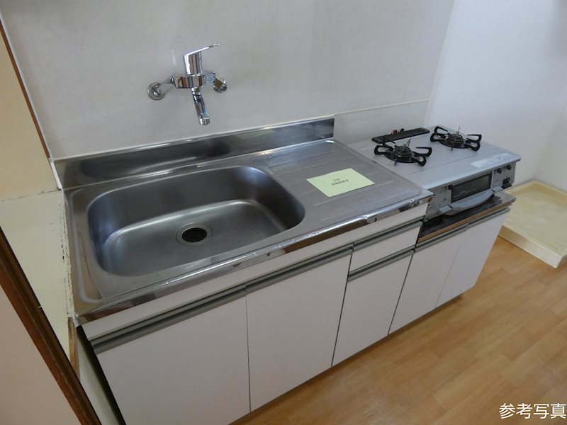 キッチン　ガスコンロは残置物です。