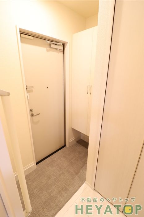 玄関　シューズボックス付き玄関（同仕様写真）