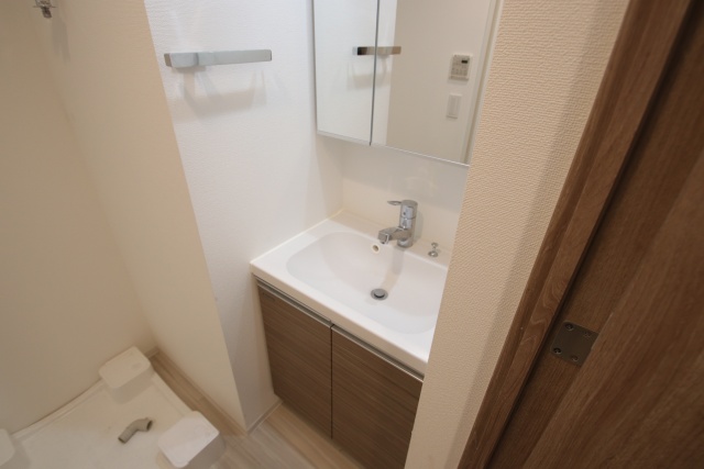 洗面設備　※別室の参考写真の為、現況優先です。