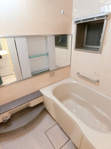 バス・シャワールーム　詳細は、RISUMO江坂本店→06-6155-7137まで♪