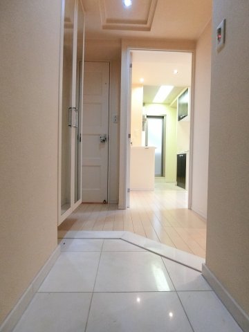 玄関　詳細は、RISUMO江坂本店→06-6155-7137まで♪