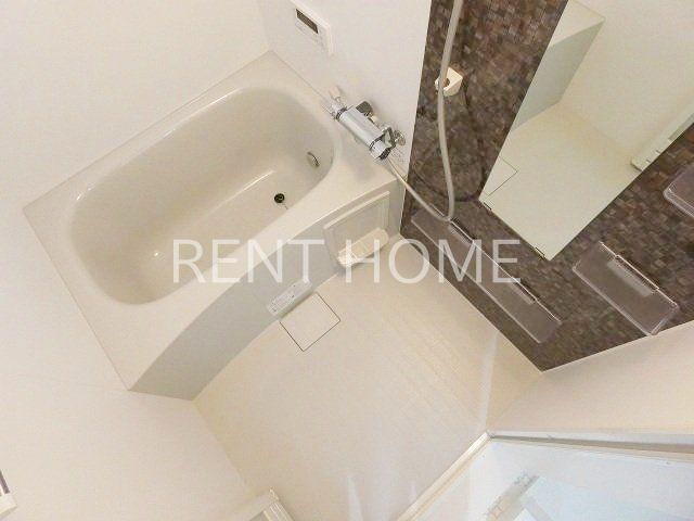 バス・シャワールーム　バスルームです。