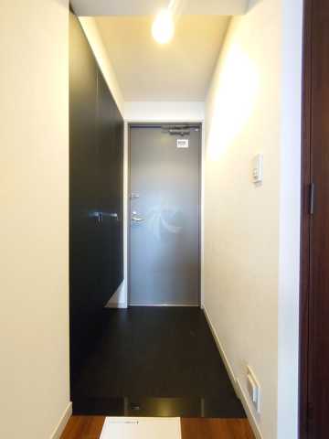 玄関　パーク・アヴェニュー神南