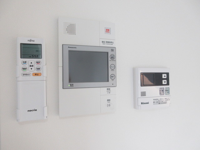 セキュリティ　モニタで来訪者を確認出来ます