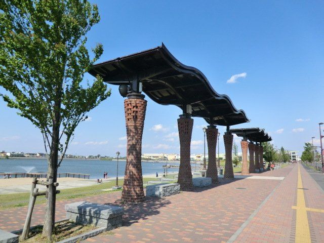 公園　レイクタウン大芝生広場（公園）まで550m