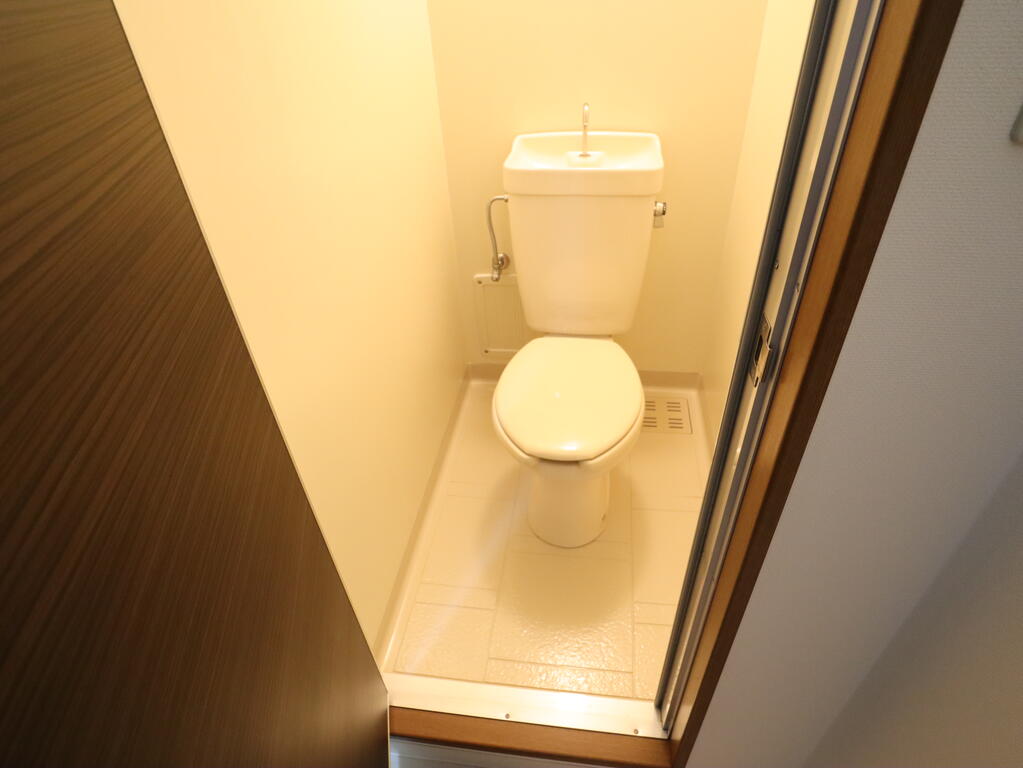 トイレ　トイレ