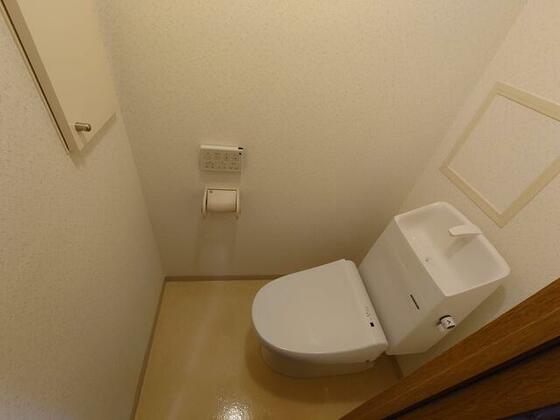 地下鉄名城線 自由ケ丘駅 徒歩2分 10階建 築28年のトイレ写真
