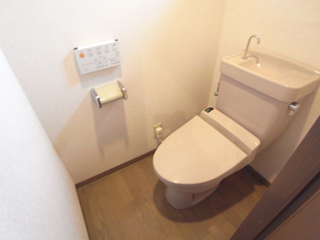 トイレ　トイレ