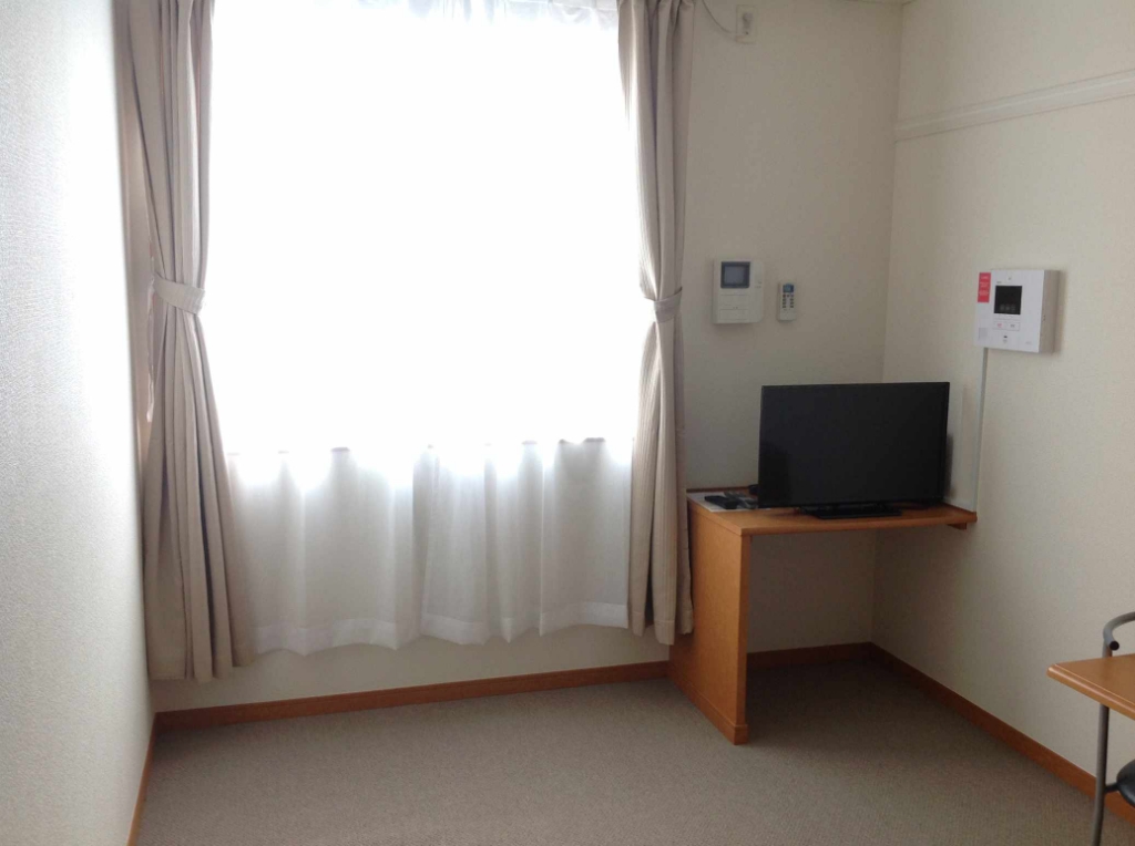 居室・リビング　2F以上は絨毯です