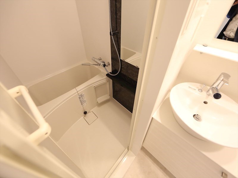 バス・シャワールーム　バスルーム　浴室暖房乾燥機付き