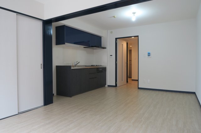 居室・リビング　※別号室の参考写真です。