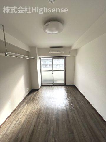 居室・リビング　個人の部屋や寝室として使える洋室です