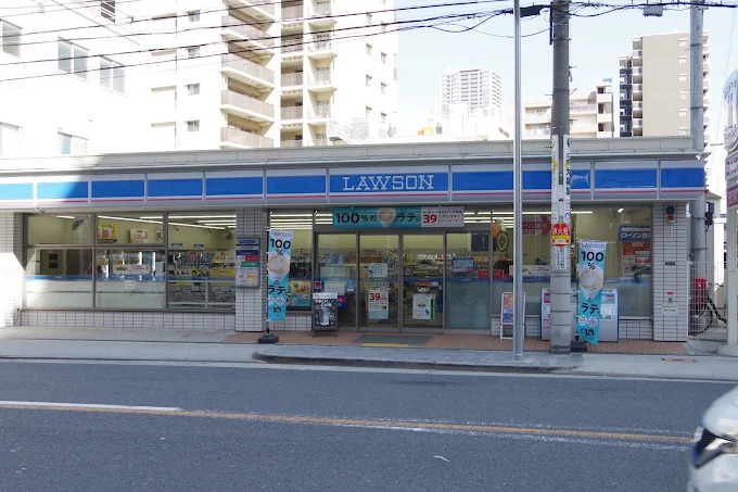 コンビニ　ローソン 中崎二丁目店（コンビニ）まで470m